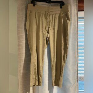 The North Face Khaki Women's Capri pants